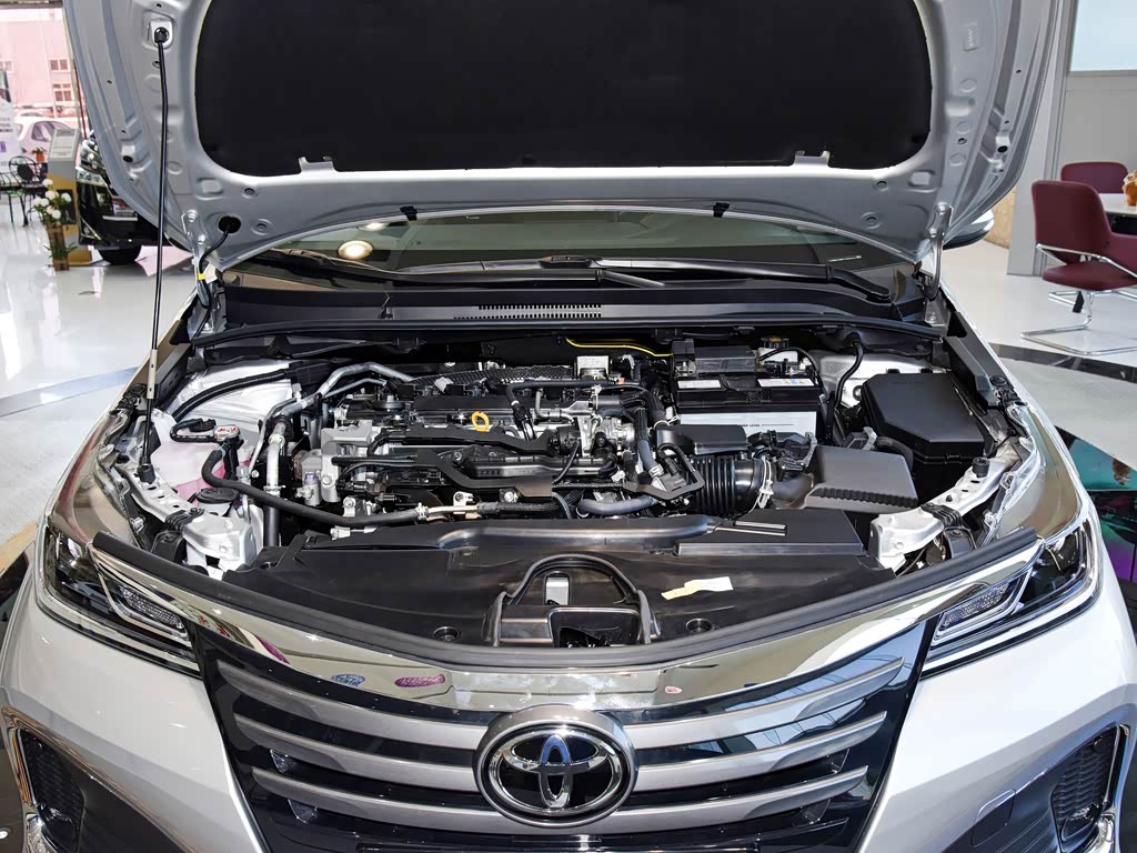 一汽丰田 亚洲狮 2021款 2.0l 尊贵版