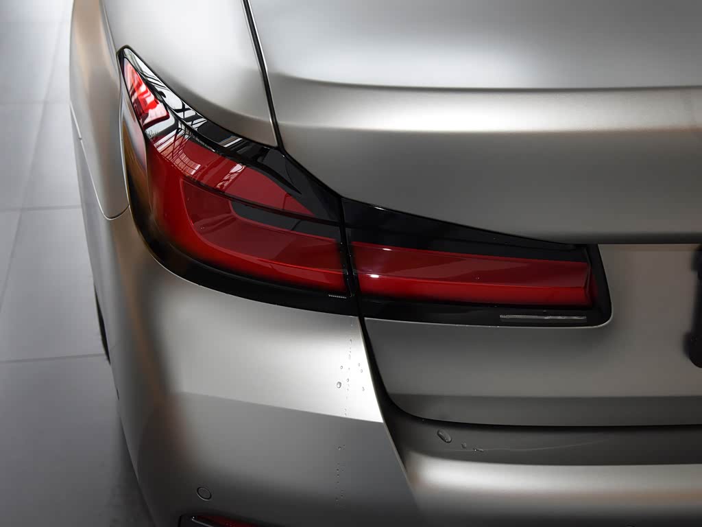 宝马(进口) 宝马5系(进口) 2022款 540i 风尚版 m运动套装