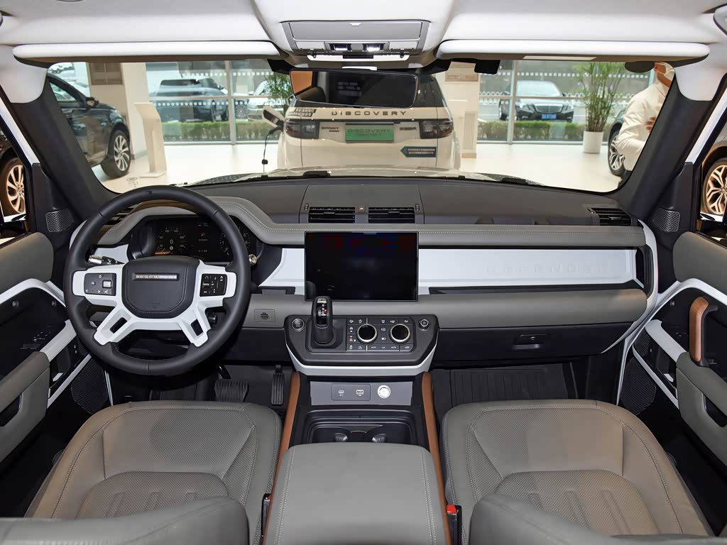 路虎(进口) 路虎卫士 2022款 90 3.0t p400 暗黑特别版