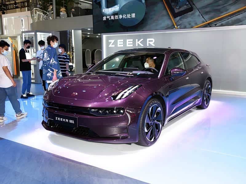 极氪 zeekr 001 2021款 超长续航双电机 you版 极光紫 车身外观已经是