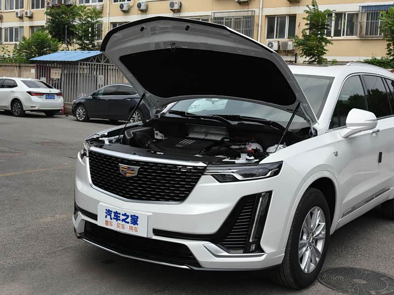 上汽通用凯迪拉克 凯迪拉克xt6 2022款 2.0t 七座四驱风尚型