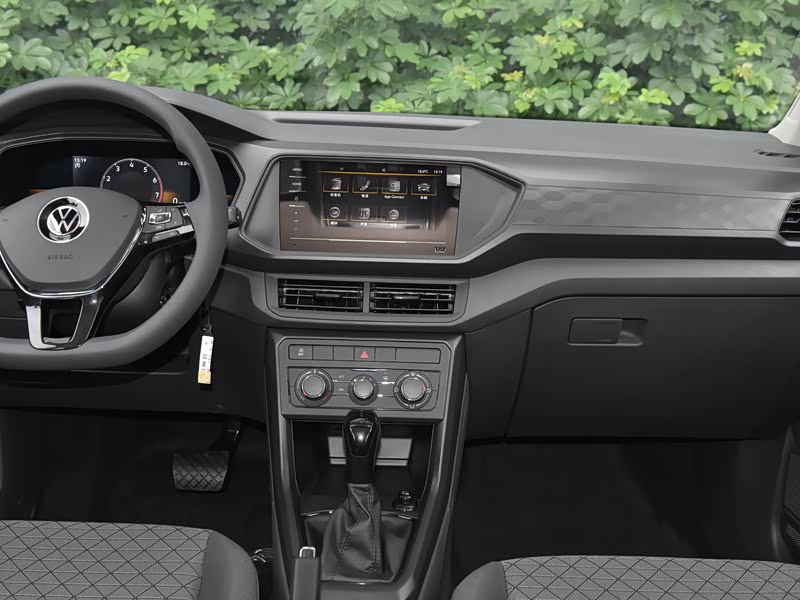 上汽大众 途铠 2022款 1.5l 自动风尚版