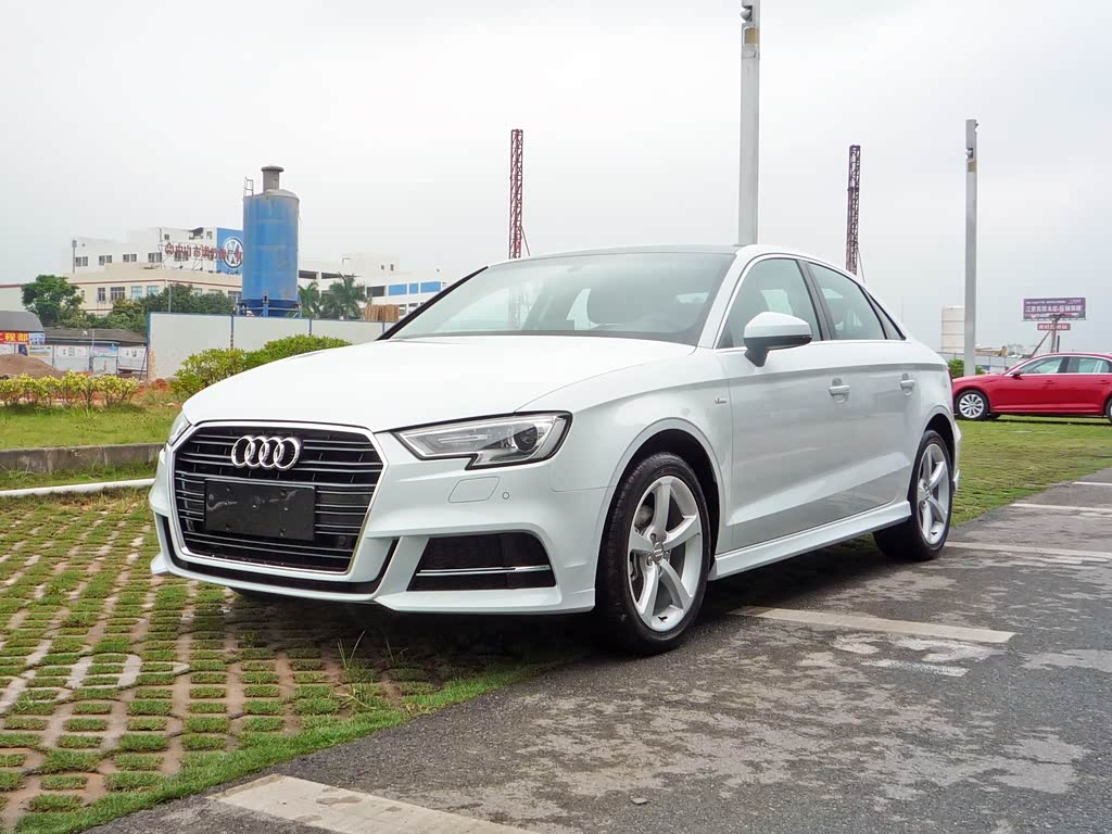 一汽-大众奥迪 奥迪a3 2017款 limousine 35 tfsi 时尚型