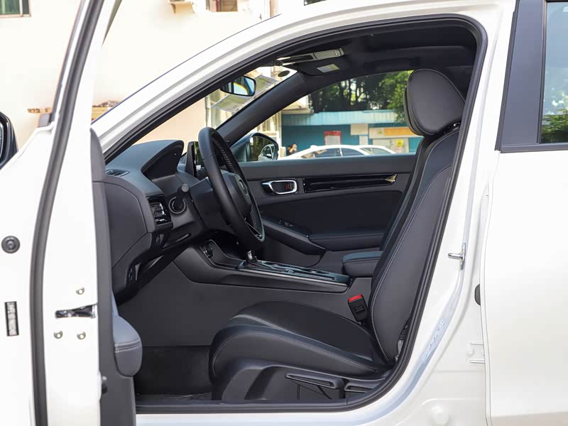 东风本田 思域 2022款 240turbo cvt燃动版