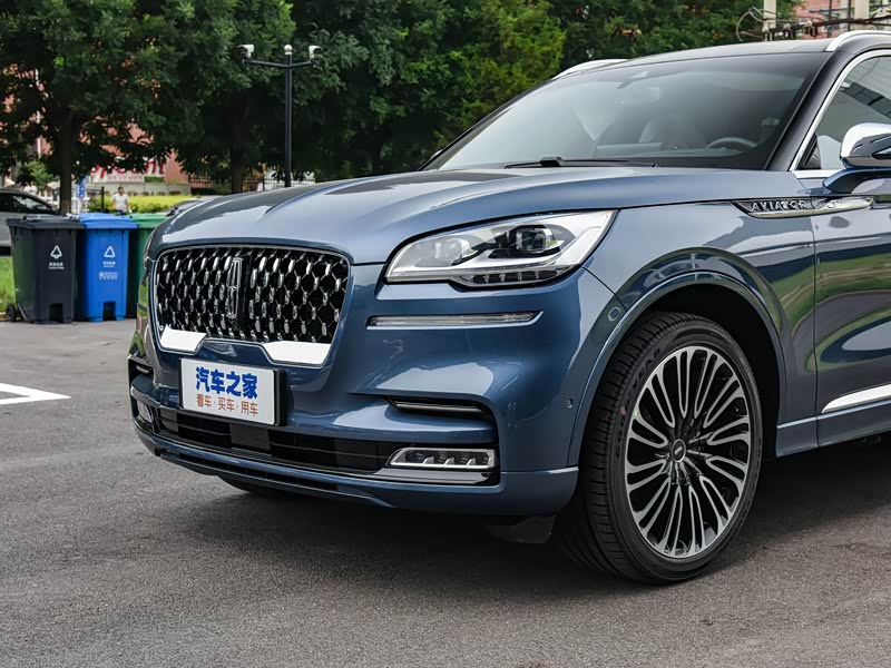长安林肯 飞行家 2021款 3.0t v6 四驱总统版