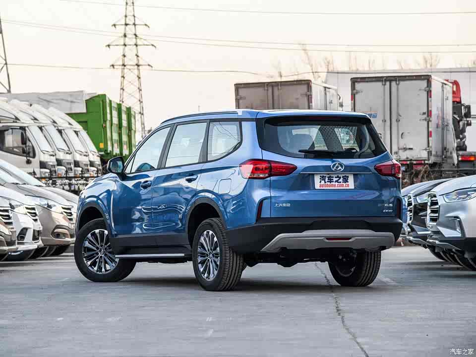 售15.67-24.90万 2019款大通d90上市