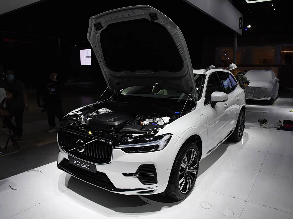 2022款t8插电混动四驱智雅豪华版