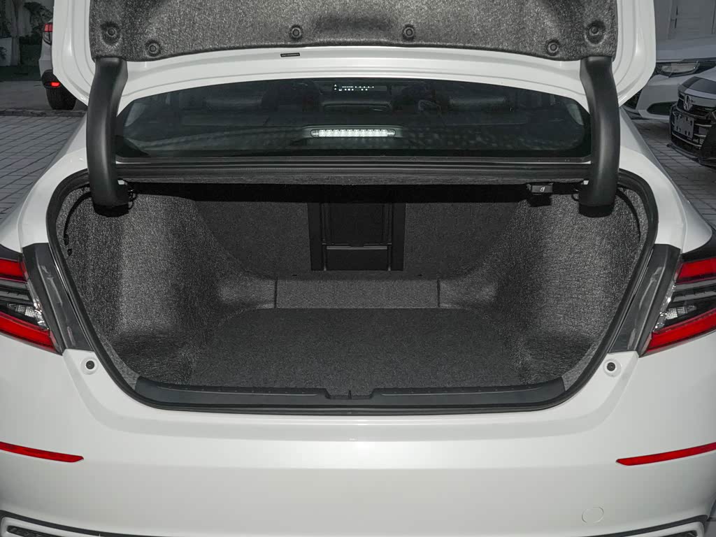 广汽本田 雅阁 2022款 锐·混动 2.0l 锐领版