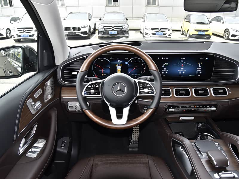 奔驰(进口) 奔驰gls 2021款 改款 gls 450 4matic 豪华型