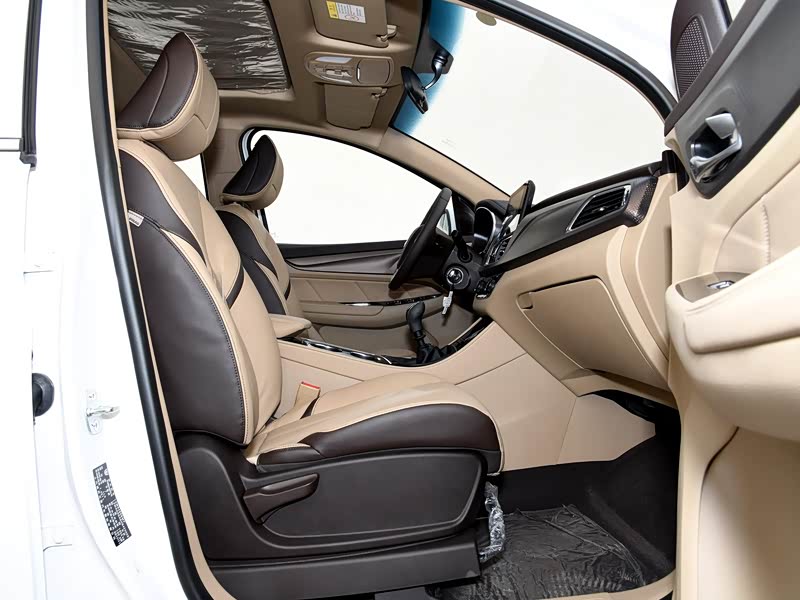 【图解图片_金宇五菱宝骏宝骏730图片】-汽车之家