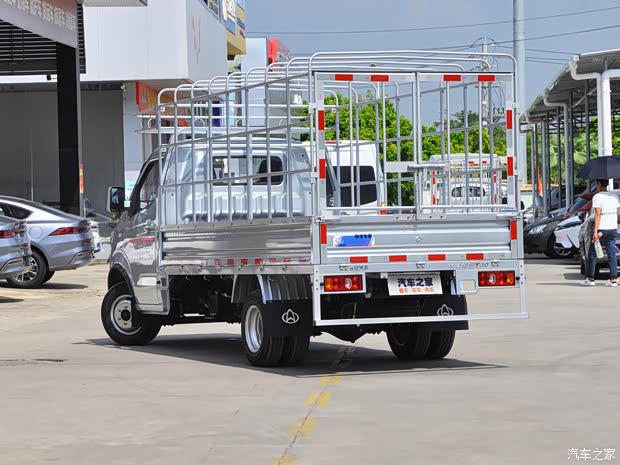 长安神骐t30热销中购车降3000元