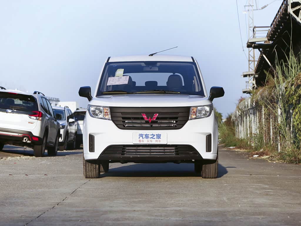 五菱汽车滨州大展销售中心>上汽通用五菱>五菱宏光plus>2021款营运版