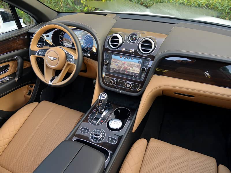 【图解图片_宾利深圳添越图片】-汽车之家