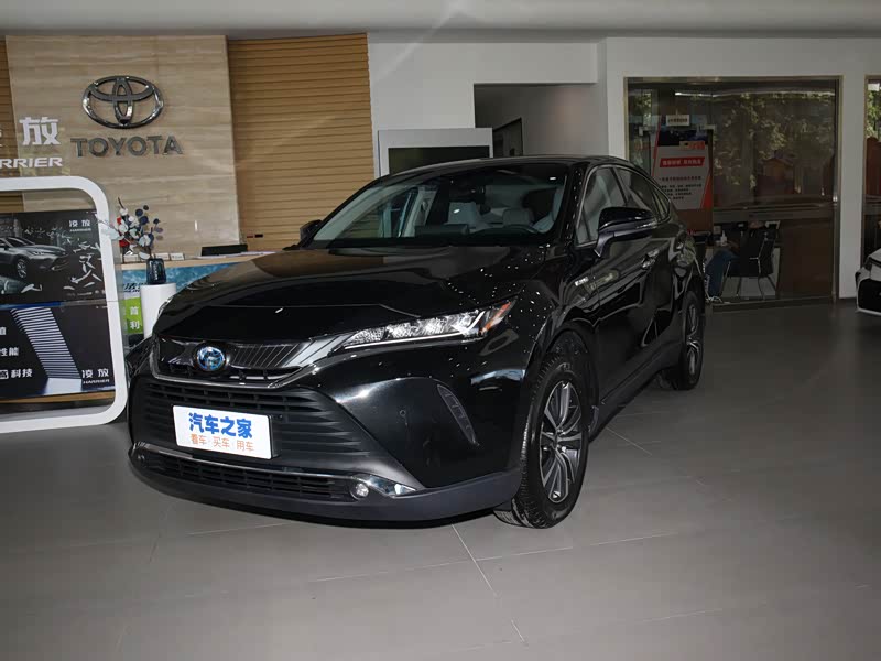 一汽丰田 凌放harrier 2022款 双擎 2.5l cvt两驱豪华版
