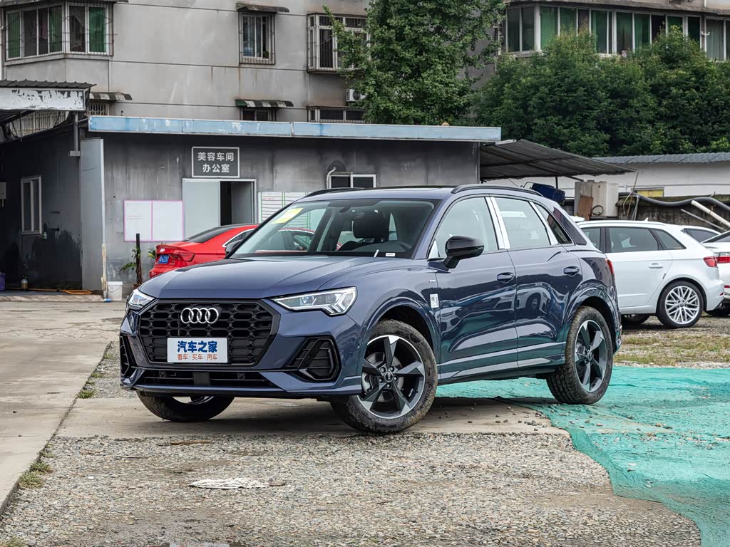 一汽-大众奥迪 奥迪q3 2022款 35 tfsi 时尚动感型