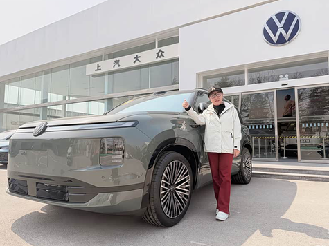 先睹为快 探店首拍ID.ERA 9X实车