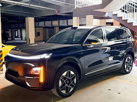 外观很漂亮 深蓝S09提车作业分享