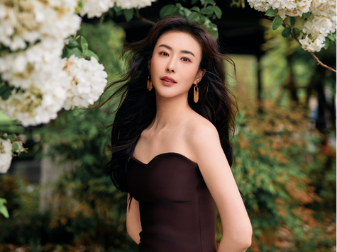 瞬间沸腾 昔日车模女神兽兽回归