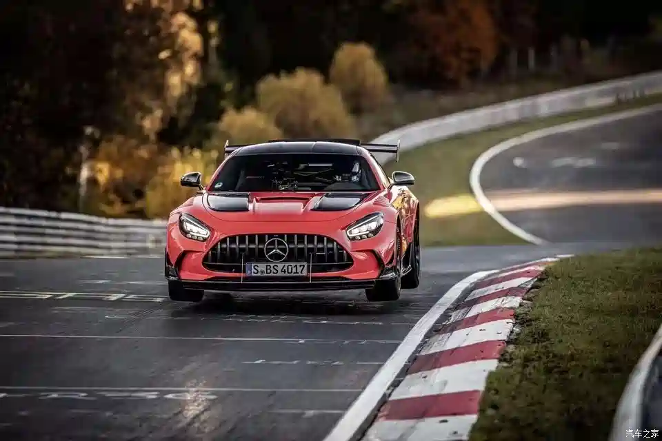 图 Amg Gt Black Series获纽北最速量产车 汽车之家