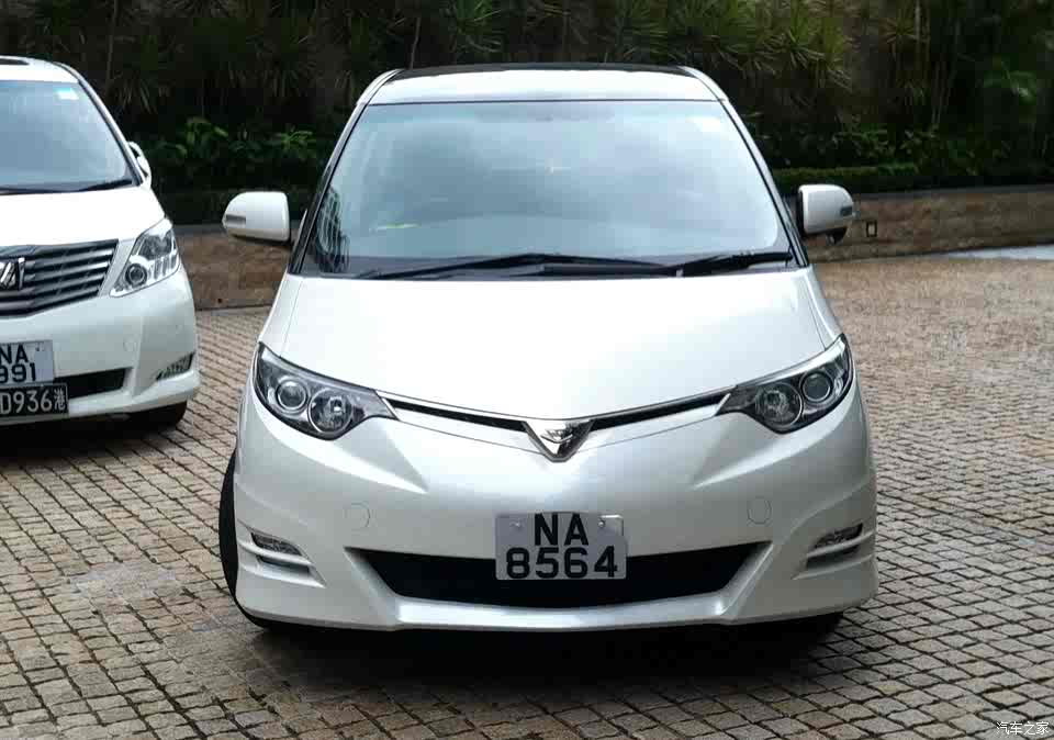 悬挂香港车牌的同款丰田estima aeras
