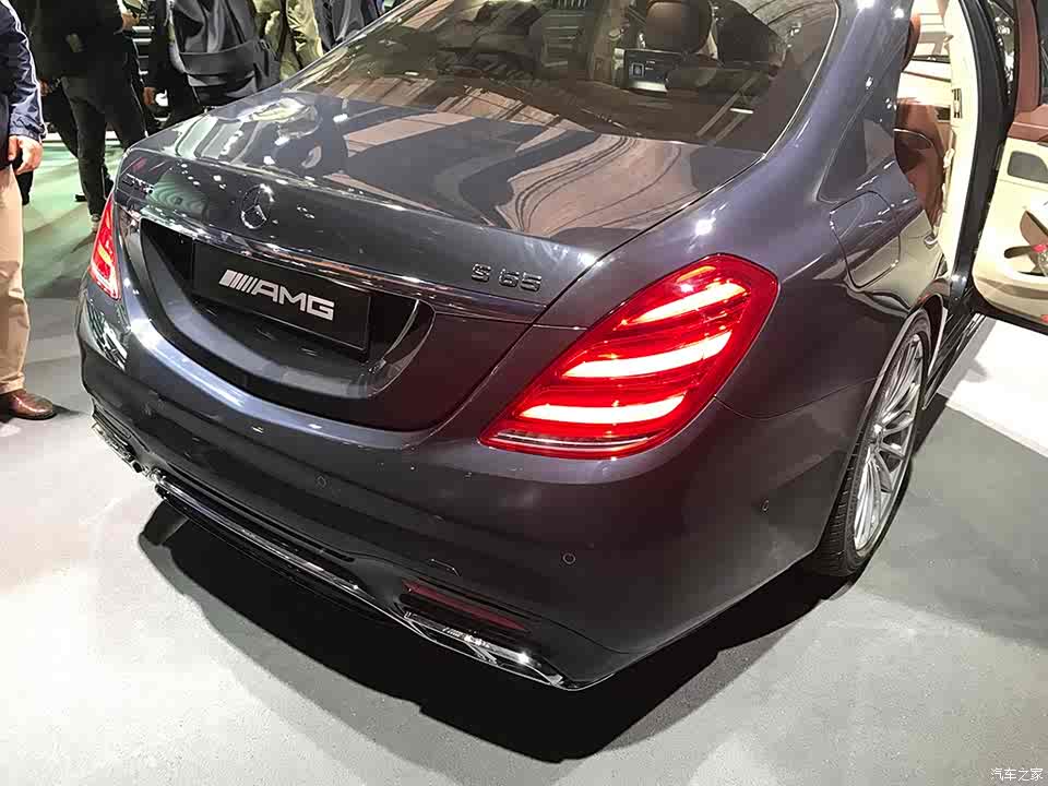 2017上海车展:奔驰amg s 65 l正式亮相