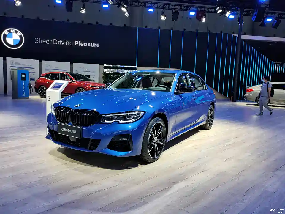 图 21成都车展 22款宝马3系即将到店 汽车之家